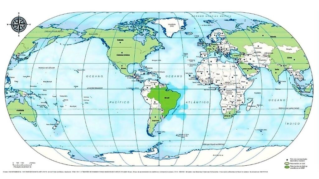 Mapa-múndi com o Brasil no centro do mundo.